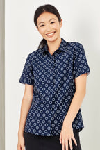 BIZ CARE WOMENS FLORENCE DAISY PRINT SHORT SLEEVE SHIRT CS948LS - WEARhouse