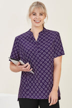 BIZ CARE WOMENS FLORENCE DAISY PRINT TUNIC CS950LS - WEARhouse